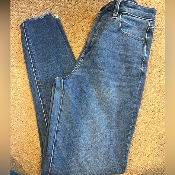 American Eagle Outfitters Denim - American Eagle high rise skinny jeans